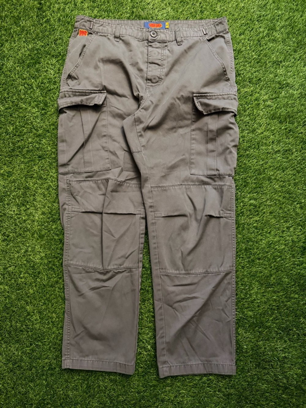 EMPYRE gray cargo pants